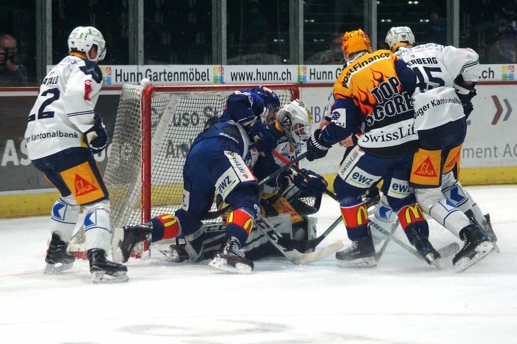 halsschutz beim eishockey